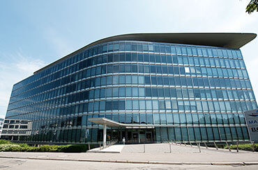 grosses-buero-rent-office-stuttgart-mieten-agendis-buelowbogen-business-center.jpg