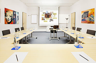 konferenzraum-besprechungsraum-meetingroom-tagesbuero-mieten-stuttgart-agendis-2.jpg